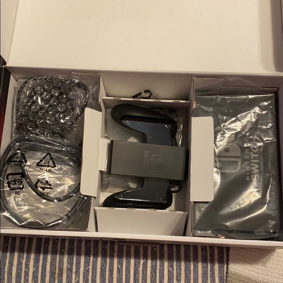 nintendo switch grey - Picture 4 of 6